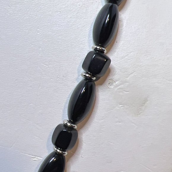 Just for You Silver Tone And Black Beaded Necklace 22" (3894) - Picture 4 of 6
